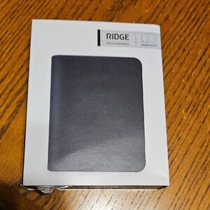 Ridge Black Key & Card Holder